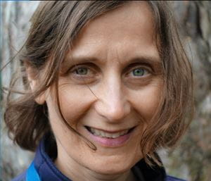 Dr Helen Fidler
