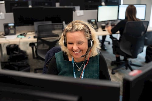 MDDUS adviser on telephone